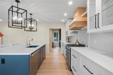 2270 LIONS RIDGE ROAD, Celista, Colombie-Britannique V0E 1M6, Canada