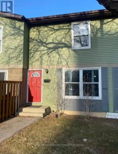 70 FIDDLERS GREEN ROAD, London North (north P), Ontario N6H 4R4, Canadá