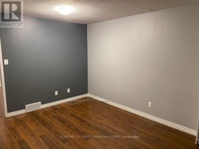 70 FIDDLERS GREEN ROAD, London North (north P), Ontario N6H 4R4, Canadá