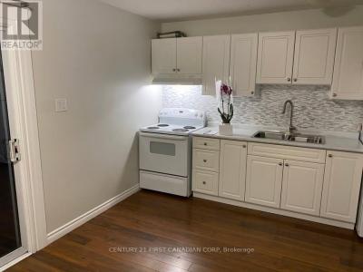 70 FIDDLERS GREEN ROAD, London North (north P), Ontario N6H 4R4, Canadá