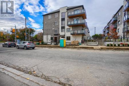 3453 VICTORIA PARK AVENUE, Toronto (l'amoreaux), Ontario M1W 2N6, Kanada