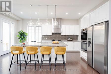 19 MATCH POINT COURT, Aurora (aurora Grove), オンタリオ L4G 3J1, カナダ