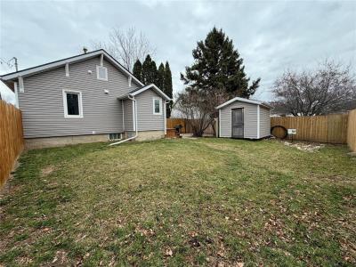 220 FRANKLIN STREET, Brandon, Манитоба R7A 5P3, Канада