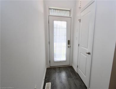 60 JUNE CALLWOOD WAY, Brantford, Онтарио N3T 0T1, Канада