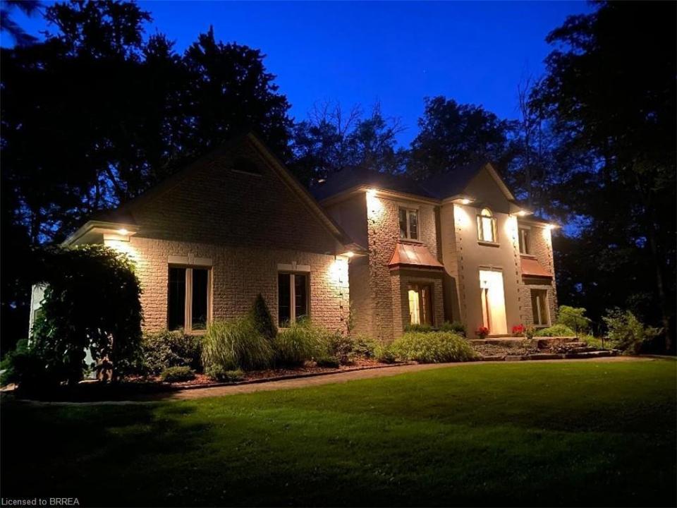 271 WINDHAM 14 ROAD, Simcoe, Ontario N3Y 4K6, Kanada