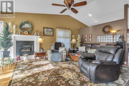 24 BARKER STREET, Tillsonburg, Ontario N4G 1E5, Kanada