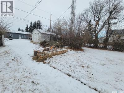 411 1ST STREET W, Wilkie, Saskatchewan S0K 4W0, Canada