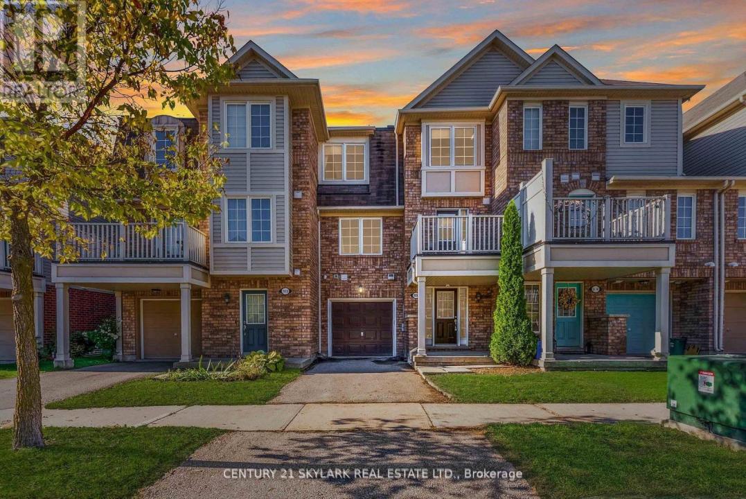 920 DEVERELL PLACE, Milton (co Coates), Ontario L9T 0M2, Canada