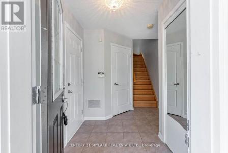 920 DEVERELL PLACE, Milton (co Coates), Ontario L9T 0M2, Canada