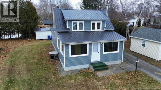 160 ELM STREET, Woodstock, New Brunswick E7M 1R9, Canada