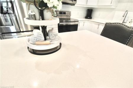 5080 CONNOR DRIVE, Beamsville, Ontario L3J 0T3, Canadá