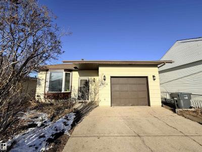 5014 45 AV, St. Paul Town, 阿尔伯塔 T0A 3A4, 加拿大