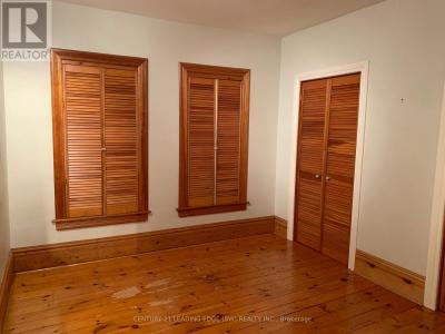 339 LIPPINCOTT STREET, Toronto (university), Ontario M5S 2P6, Canada