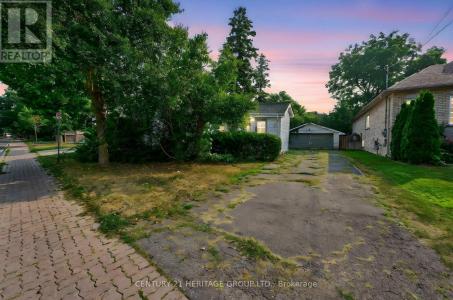 117 LUCAS STREET, Richmond Hill (mill Pond), Ontario L4C 4P4, Canadá