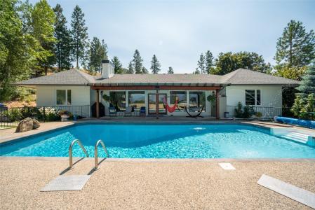 514 HAWES COURT, Kelowna, British Columbia V1W 4A7, Canada