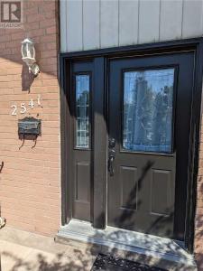 2541 TRIDENT AVENUE, Mississauga (cooksville), אונטריו L5B 2L3, קנדה 