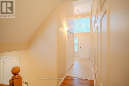 4 SCHOOLHOUSE PRIVATE, Ottawa, Ontario K1M 2J5, Canada