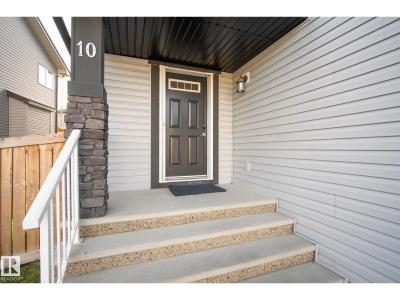 10 CODETTE WY, Sherwood Park, ألبرتا T8H 2T6, كندا 