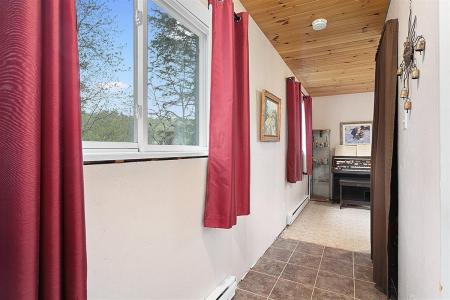 114 Ch. du Lac-Bois-Franc, Val-des-Monts, Quebec J8N 1C7, Canadá