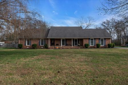 105 Safely Ct, Tullahoma, Tennessee 37388, USA