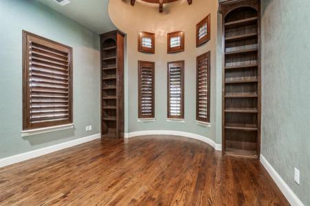 1854 Masters Drive, Desoto, Texas 75115