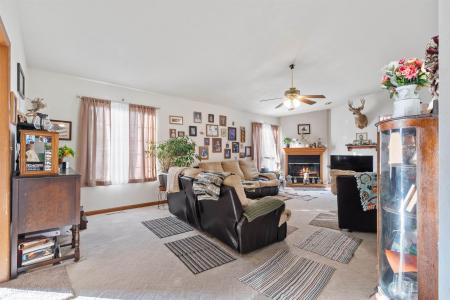 407 W Oak Street, Danville, 愛荷華州 52623, 美國