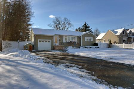 17 GARDEN PL., Pompton Plains, NJ 07444, USA