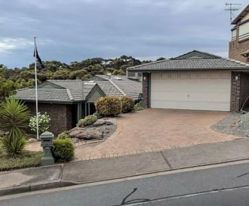 169 The Cove Road, Hallett Cove, SA 5158, Australia