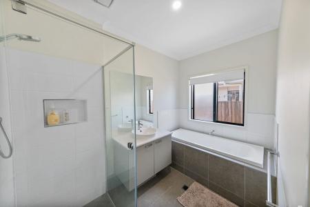 6 Sachi Street, Nirimba, QLD 4551, Australie