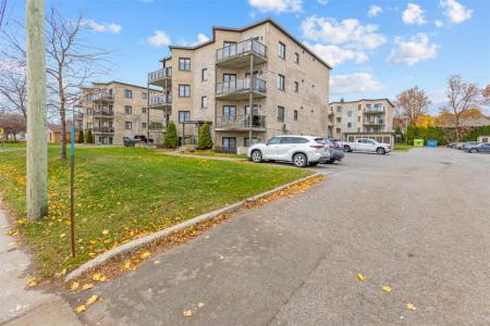 2450  Boul. Bastien, Québec (La Haute-Saint-Charles), Quebec G2B 1B4, Canada