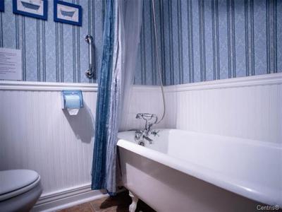 29Z  Ch. Burnside, La Pêche, Quebec J0X 3G0, Canada