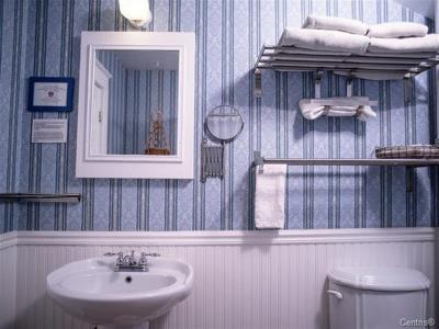 29Z  Ch. Burnside, La Pêche, Quebec J0X 3G0, Canada