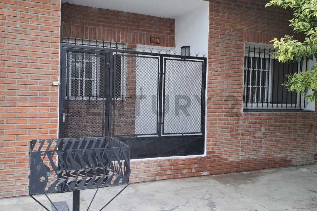 General Díaz 718, Avellaneda, GBA Sur 1870, Argentina