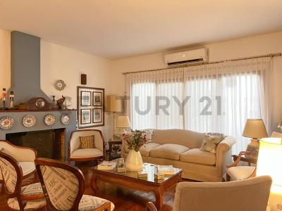 Fernan Felix de Amador 2500, Vicente López, GBA Norte 1636, Argentine