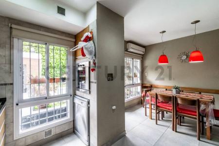 HUNGRIA 1033, Villa Luro, Capital Federal 1407, ארגנטינה