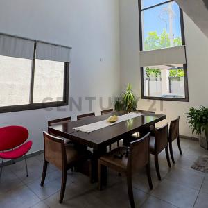 Tito Francia 3951, Guaymallén, Mendoza 00001, Argentina