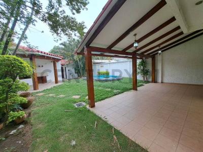 Urb Jardin Latino Av Pirai 4to anilo , Oeste, Santa Cruz 0000, Bolivie