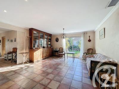 Cavaillon, Provence-Alpes-Côte D'Azur 84300, צרפת 