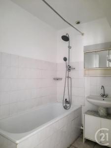 Bar Sur Aube, שמפאן-ארדן 10200, צרפת