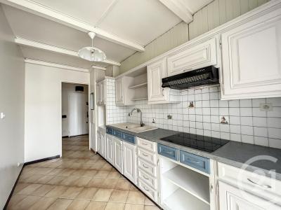 Melun, Isla De Francia 77000, Francia