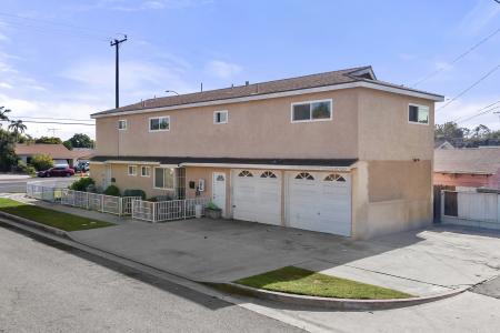 11754 Walcroft, Lakewood, California 90715, USA