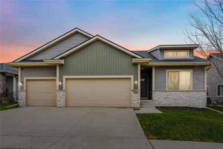 1324 Tuscany Drive Se, Altoona, Iowa 50009, USA