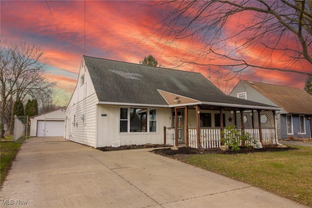 262 Idlewood Road, Austintown, Ohio 44515, USA