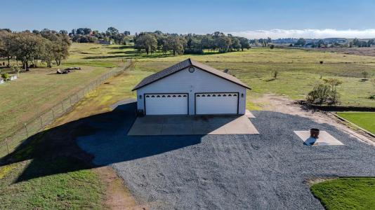 17 Sara-Lex Court, Valley Springs, California 95252