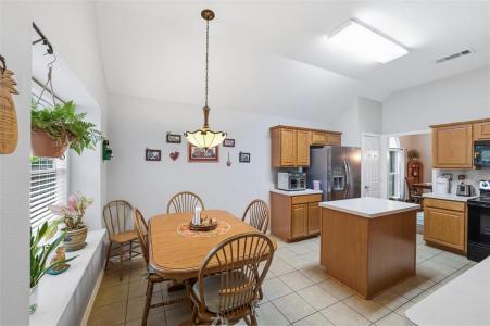 304 Briar Cove Circle, Red Oak, Texas 75154, USA