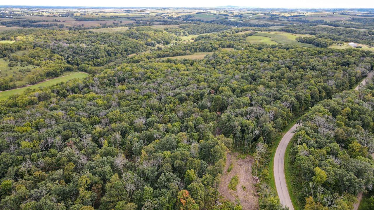 2222 County Road Y, Mineral Point, Wisconsin 53565