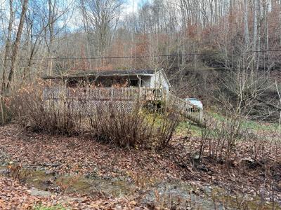 556 Blaines Branch Road, Beattyville, Kentucky 41311, HOA KỲ