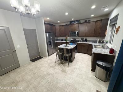 1596 N Minam Loop, Post Falls, Idaho 83854, Estados Unidos
