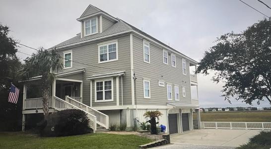 616 E Erie Avenue, Folly Beach, South Carolina 29439