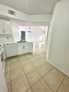 9033 Wiles Rd #304, Coral Springs, Флорида 33067, Соединенные Штаты